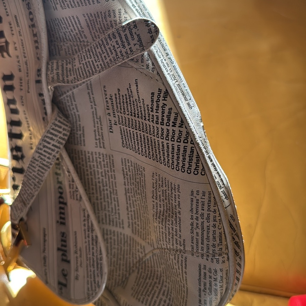 Christian Dior White Newspapers Pre-Owned Saddle Bag Rare - Picture 8 of 11